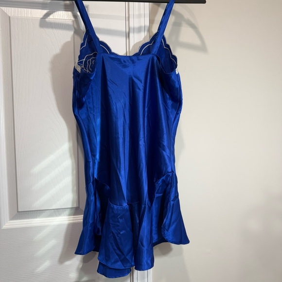 VICTORIA SECRET vintage gold label  Satin Women's Sleepwear with Lace Trim - Picture 4 of 9